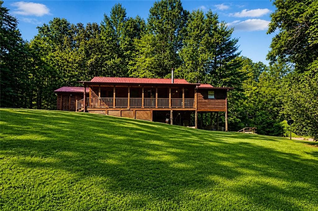 5 bedroom, 2 bathroom, 2,032 sq ft single family residence for sale at 711 ARP Road, Mineral Bluff, GA 30559 — photo 3