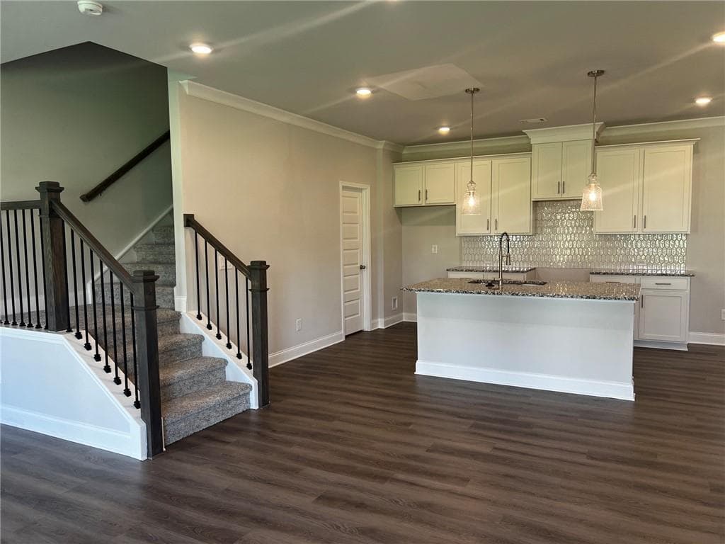 3 bedroom, 3 bathroom, 2,016 sq ft single family residence for sale at 3799 Ivy Cottage Drive, Snellville, GA 30039 — photo 7