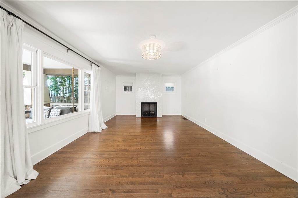 5 bedroom, 4 bathroom, 3,359 sq ft single family residence for sale at 811 Verner Street, Atlanta, GA 30318 — photo 8