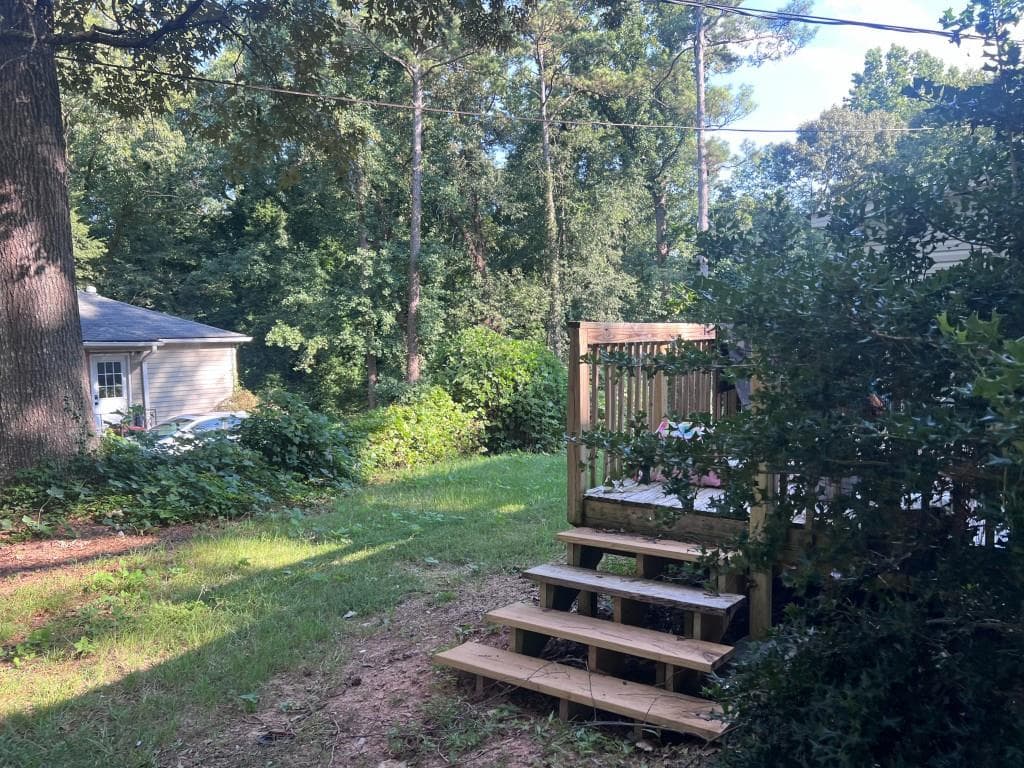 3 bedroom, 2 bathroom, 964 sq ft single family residence for sale at 6055 Blackhawk Trail, Mableton, GA 30126 — photo 3