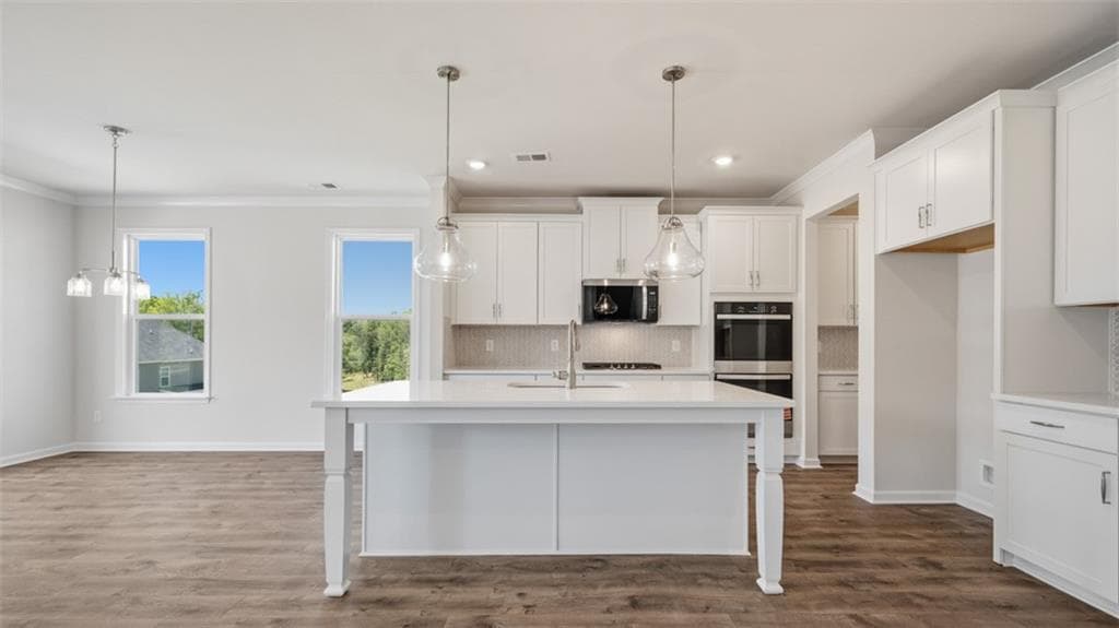 4 bedroom, 3 bathroom, 3,110 sq ft single family residence for sale at 1907 Endress Circle, Hampton, GA 30228 — photo 8