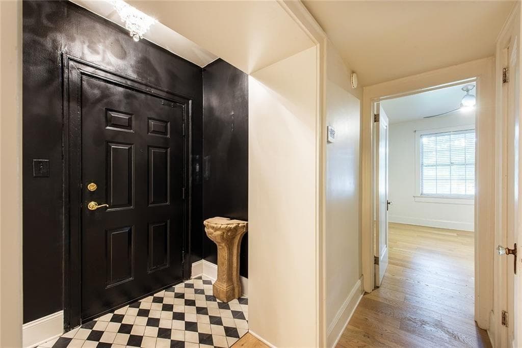 1 bedroom, 1 bathroom, 822 sq ft condominium for sale at 2222 Peachtree Road A3, Atlanta, GA 30309 — photo 9