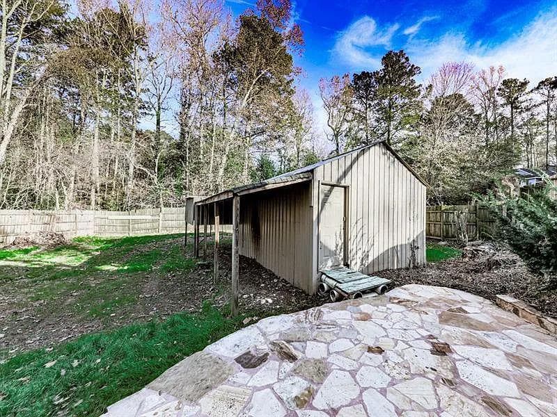 4 bedroom, 3 bathroom, 2,892 sq ft single family residence for rent at 2189 Chartwell Drive, Marietta, GA 30066 for $2,800 a month — photo 7