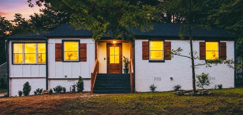 3 bedroom, 2 bathroom, 2,088 sq ft single family residence for sale at 1232 Carter Road, Decatur, GA 30030 — photo 3