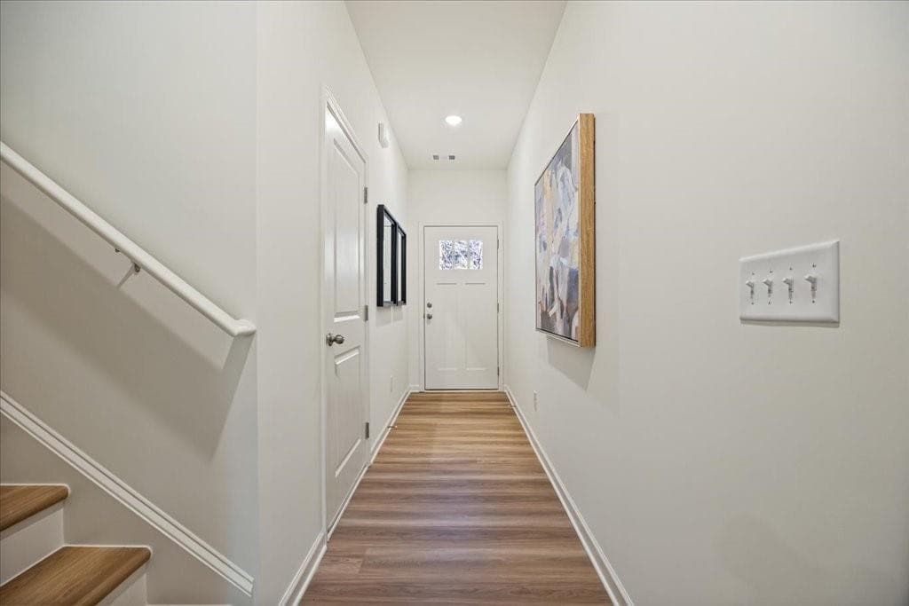 3 bedroom, 3 bathroom, 1,745 sq ft townhouse for sale at 1999 Marie Court 44, Conyers, GA 30013 — photo 3