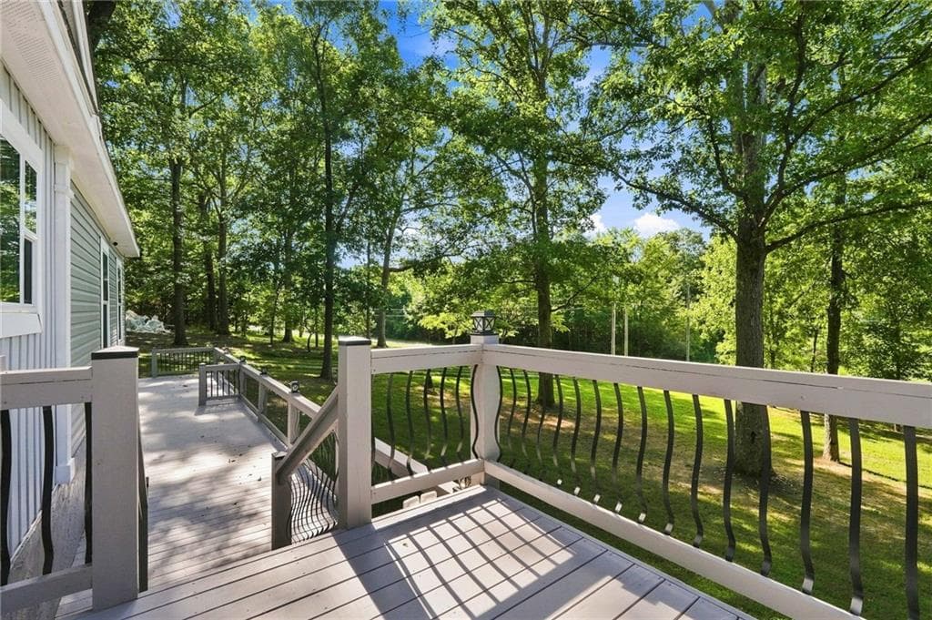 3 bedroom, 2 bathroom, 1,920 sq ft single family residence under contract at 1301 Gardner Spring Road, Adairsville, GA 30103 — photo 2