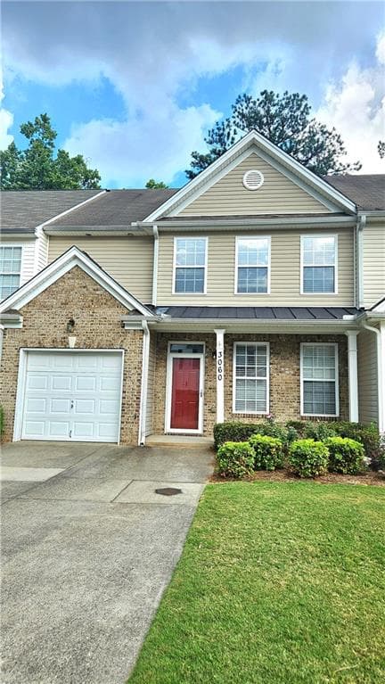 3 bedroom, 3 bathroom, 1,812 sq ft townhouse for rent at 3060 Kentmere Drive, Cumming, GA 30040 for $2,150 a month