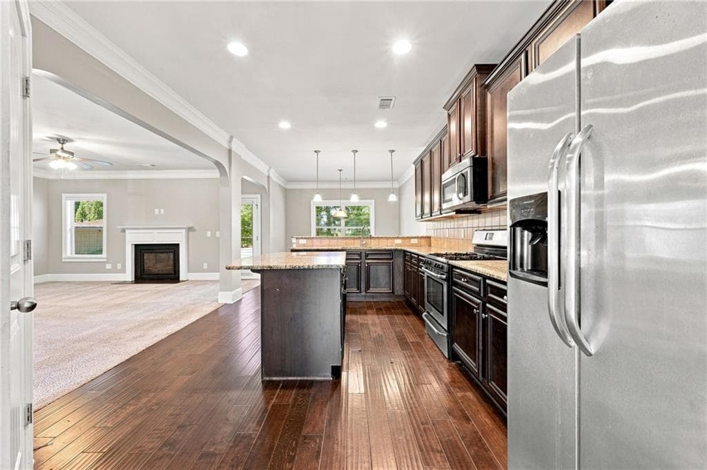 7 bedroom, 5 bathroom, 4,520 sq ft single family residence for sale at 217 Allgood Trace, Acworth, GA 30101 — photo 8