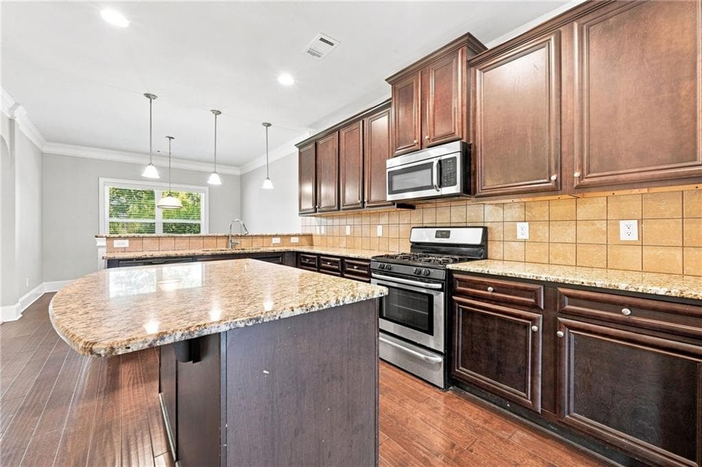 7 bedroom, 5 bathroom, 4,520 sq ft single family residence for sale at 217 Allgood Trace, Acworth, GA 30101 — photo 10