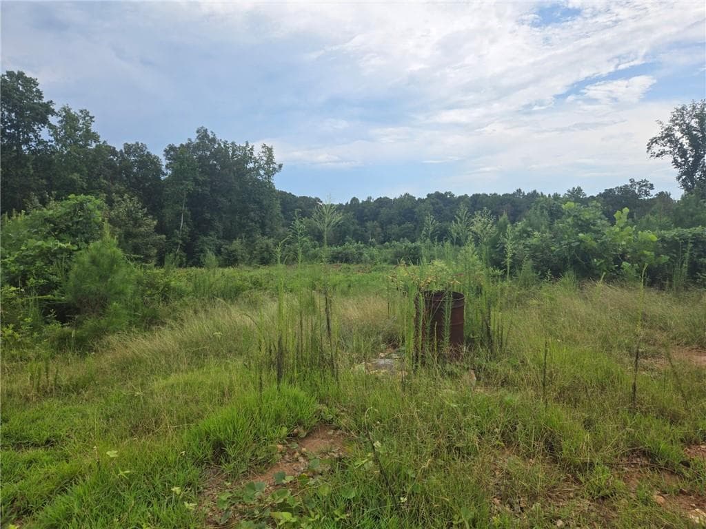 3 bedroom, 2 bathroom, 2,137 sq ft single family residence for sale at 1075 Sailors Road, Hull, GA 30646 — photo 3