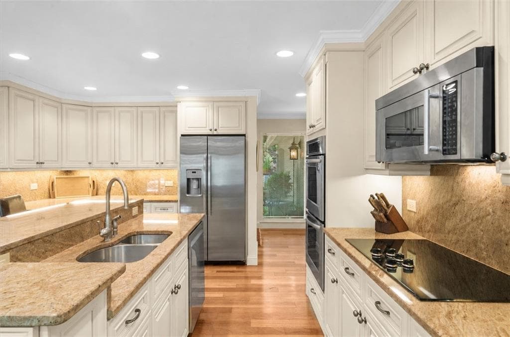 4 bedroom, 3 bathroom, 4,796 sq ft single family residence for sale at 7865 Robin Road, Cumming, GA 30041 — photo 6