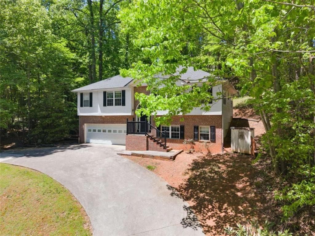 3 bedroom, 3 bathroom, 2,168 sq ft single family residence for sale at 162 Greenview Court, Cleveland, GA 30528 — photo 6