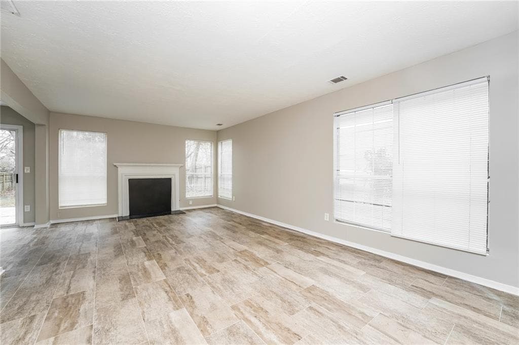 3 bedroom, 3 bathroom, 1,496 sq ft single family residence for sale at 3131 Linden Drive, Lawrenceville, GA 30044 — photo 3