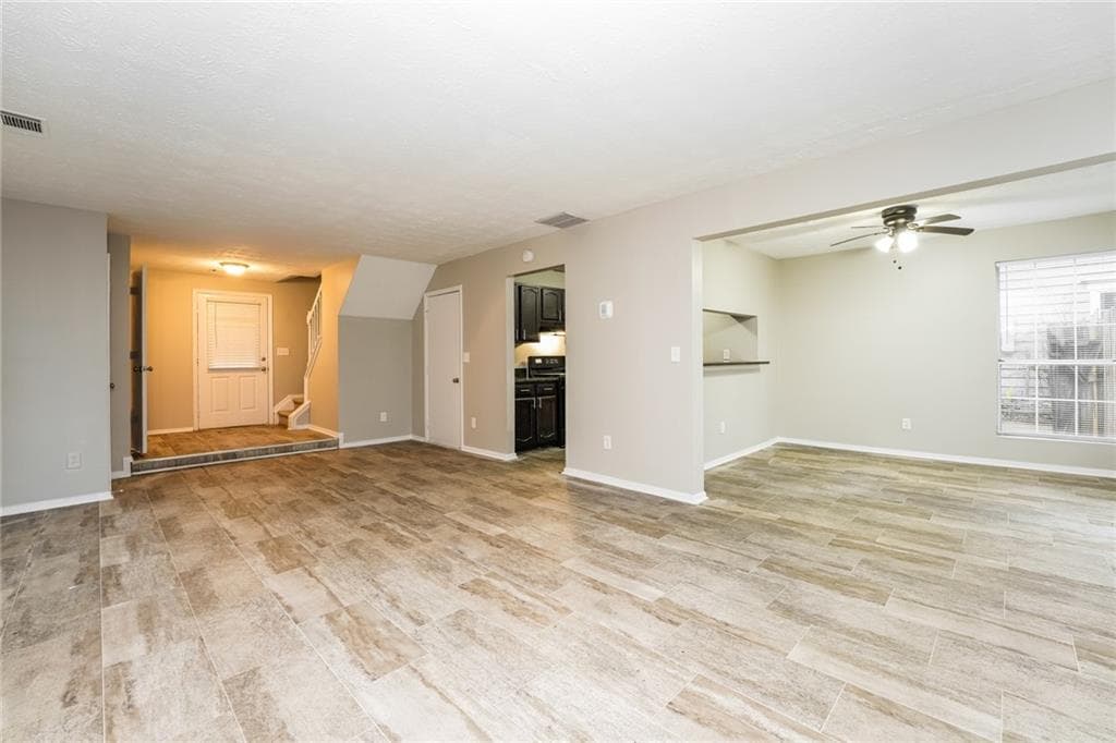 3 bedroom, 3 bathroom, 1,496 sq ft single family residence for sale at 3131 Linden Drive, Lawrenceville, GA 30044 — photo 4