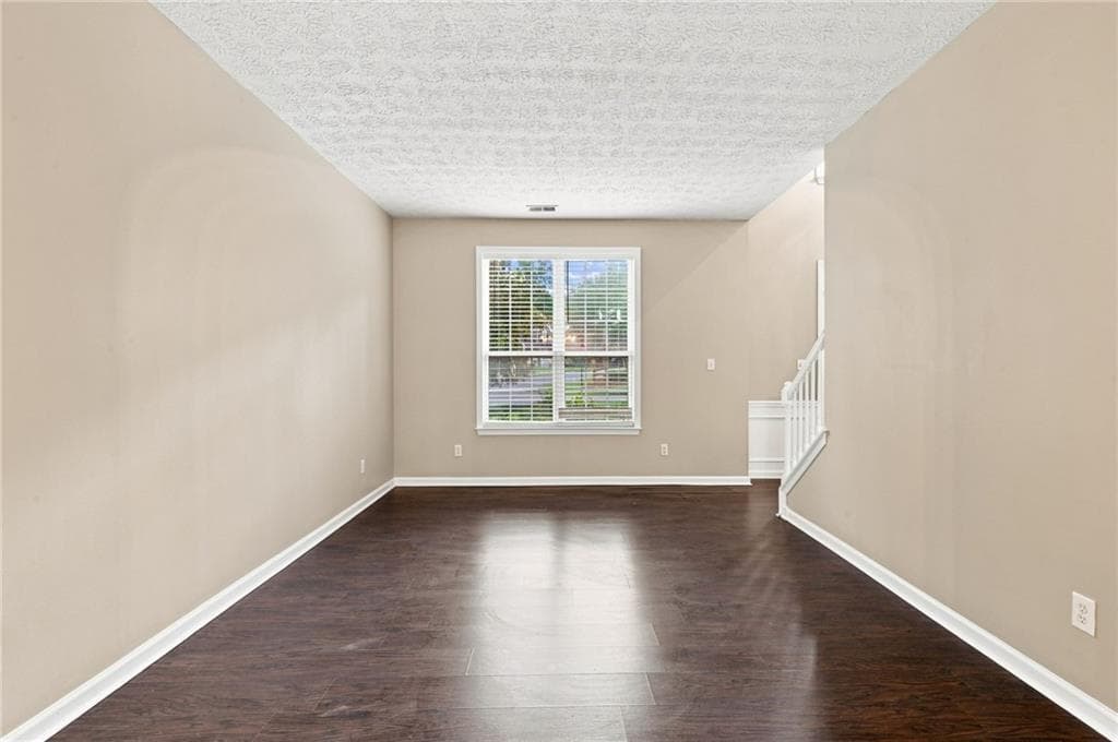 4 bedroom, 3 bathroom, 2,562 sq ft single family residence for sale at 3848 Kirkwood Run, Kennesaw, GA 30144 — photo 8
