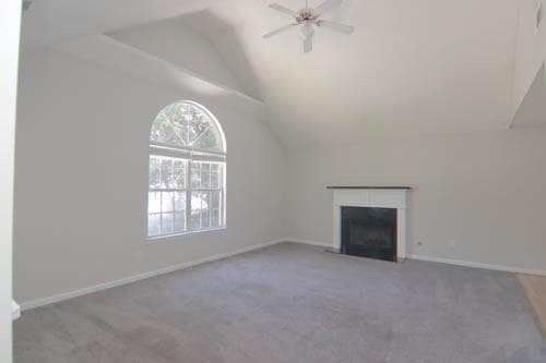 3 bedroom, 2 bathroom, 1,364 sq ft single family residence under contract at 1094 Sugarcreek Way, Riverdale, GA 30296 — photo 7