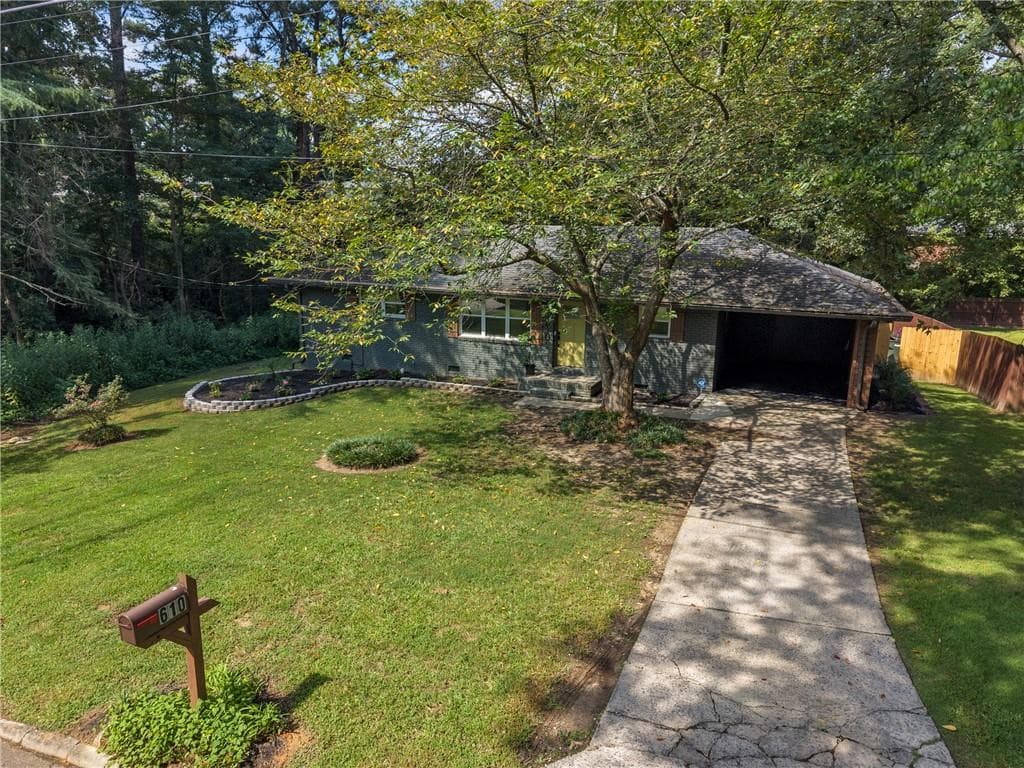 3 bedroom, 2 bathroom, 1,150 sq ft single family residence for sale at 610 Oriole Drive, Marietta, GA 30067 — photo 2