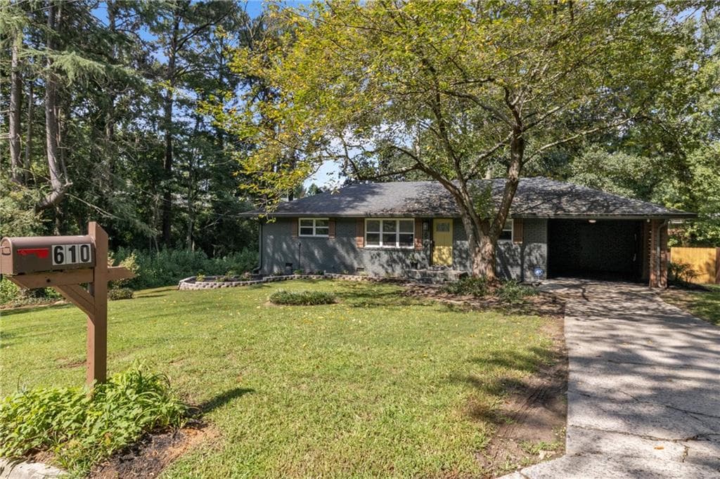 3 bedroom, 2 bathroom, 1,150 sq ft single family residence for sale at 610 Oriole Drive, Marietta, GA 30067 — photo 5