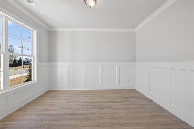 4 bedroom, 3 bathroom, 2,882 sq ft single family residence for sale at 5554 Spring Street, Flowery Branch, GA 30542 — photo 8