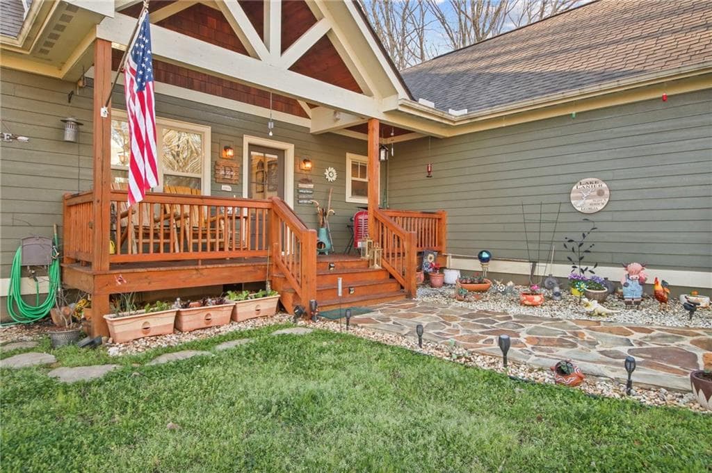 3 bedroom, 2 bathroom, 1,835 sq ft single family residence for sale at 2406 Winterview Ridge, Gainesville, GA 30506 — photo 5