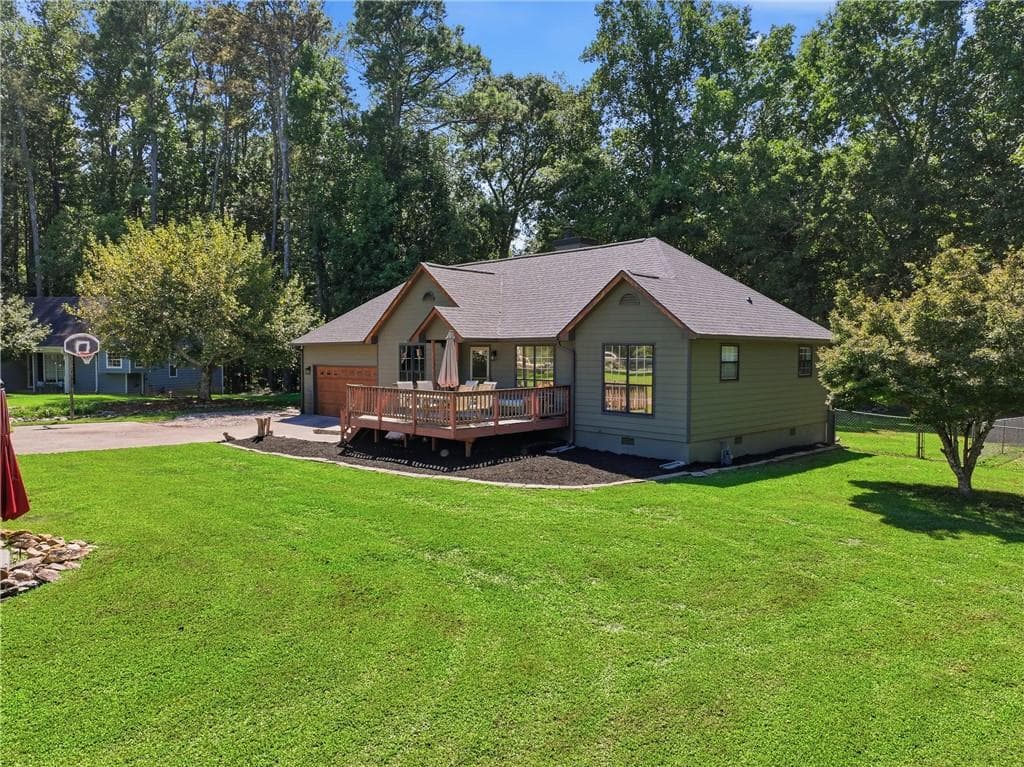 3 bedroom, 2 bathroom, 1,270 sq ft single family residence for sale at 2010 Tomahawk Lane, Cumming, GA 30028 — photo 2