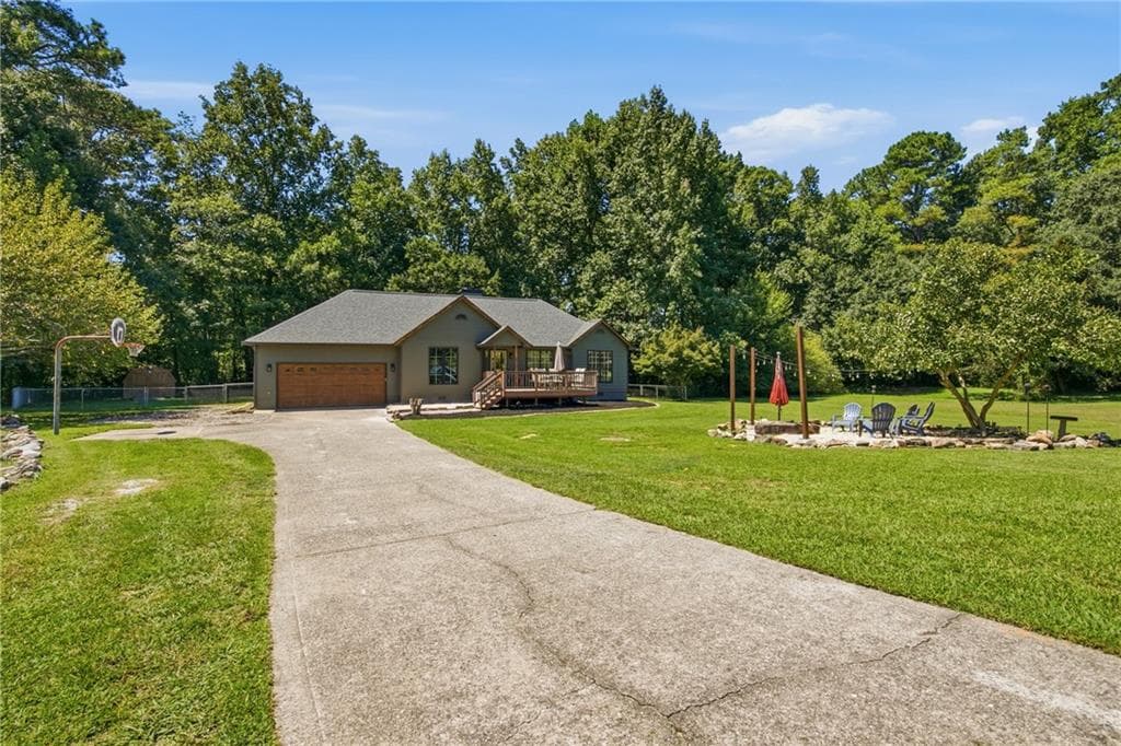 3 bedroom, 2 bathroom, 1,270 sq ft single family residence for sale at 2010 Tomahawk Lane, Cumming, GA 30028 — photo 7