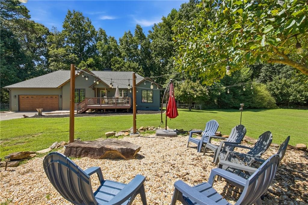 3 bedroom, 2 bathroom, 1,270 sq ft single family residence for sale at 2010 Tomahawk Lane, Cumming, GA 30028 — photo 4