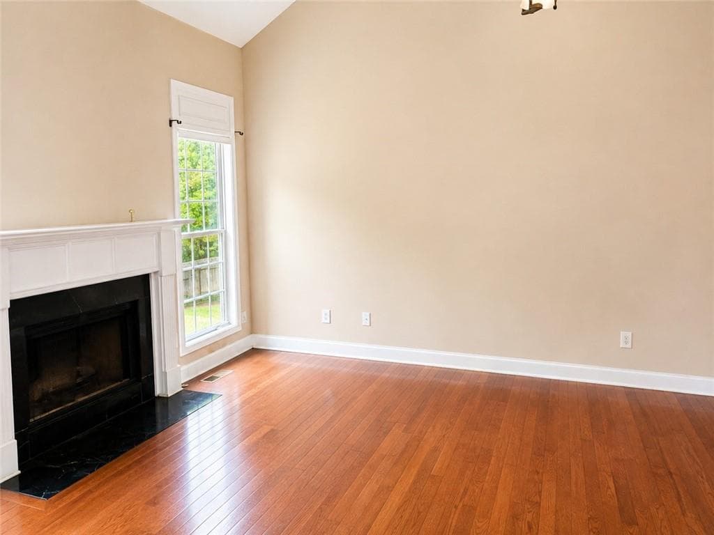 5 bedroom, 3 bathroom, 2,056 sq ft single family residence for sale at 29 Barnsley Village Drive, Adairsville, GA 30103 — photo 3