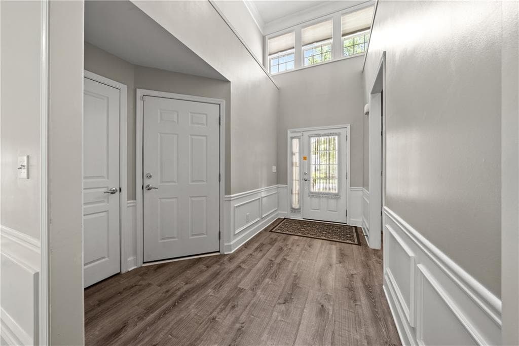 3 bedroom, 2 bathroom, 2,119 sq ft single family residence for sale at 421 Beacon Court, Griffin, GA 30223 — photo 2