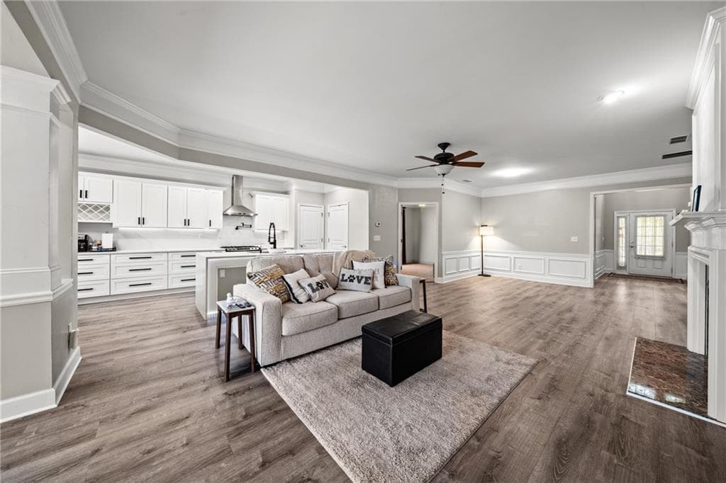 3 bedroom, 2 bathroom, 2,119 sq ft single family residence for sale at 421 Beacon Court, Griffin, GA 30223 — photo 8