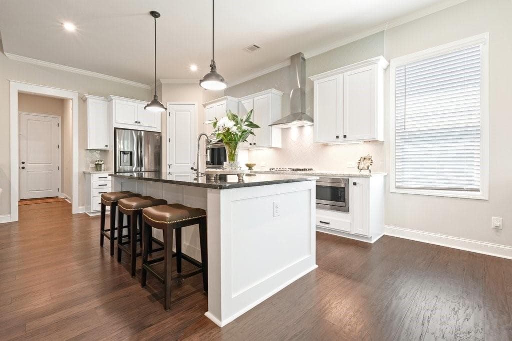 4 bedroom, 4 bathroom, 4,951 sq ft single family residence under contract at 213 Fieldbrook Crossing, Canton, GA 30115 — photo 2