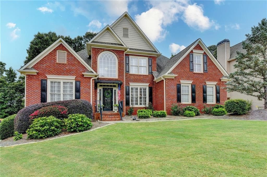 5 bedroom, 3 bathroom, 3,525 sq ft single family residence for sale at 4196 Cami Way, Buford, GA 30519 — photo 8