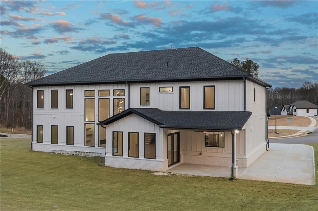 5 bedroom, 5 bathroom, 4,890 sq ft single family residence for sale at 93 Rocky Ridge Way, Auburn, GA 30011 — photo 5