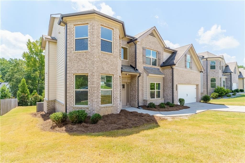 5 bedroom, 3 bathroom, 3,150 sq ft single family residence for sale at 1180 Brading Place, Lawrenceville, GA 30043 — photo 2