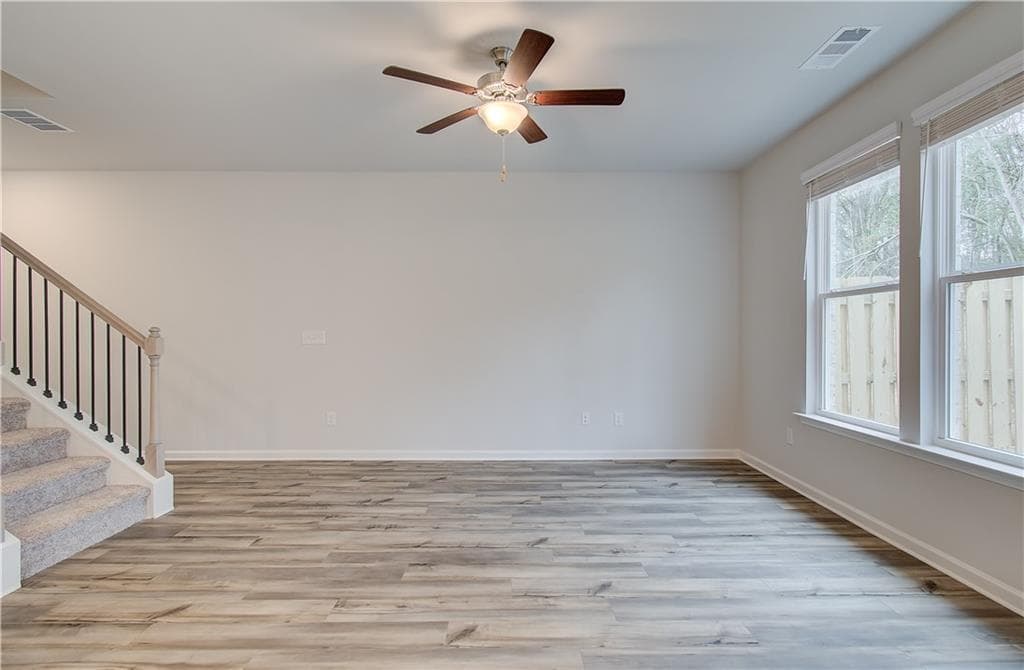 3 bedroom, 3 bathroom, 1,718 sq ft condominium under contract at 667 Treasure Drive, Stockbridge, GA 30281 — photo 9