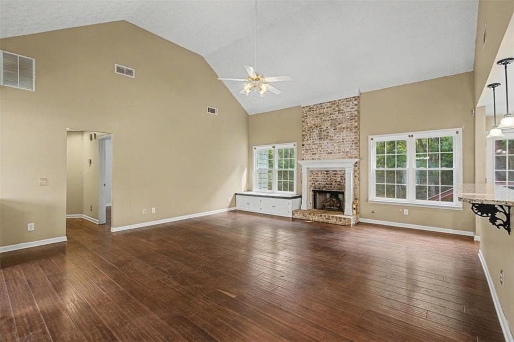 5 bedroom, 3 bathroom, 2,800 sq ft single family residence for sale at 1465 La Maison Drive, Lawrenceville, GA 30043 — photo 5