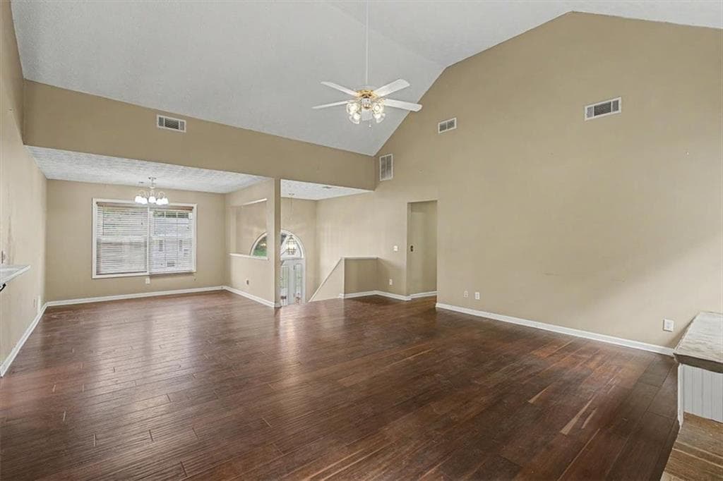 5 bedroom, 3 bathroom, 2,800 sq ft single family residence for sale at 1465 La Maison Drive, Lawrenceville, GA 30043 — photo 7