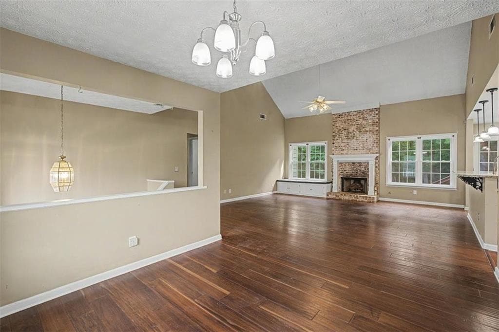 5 bedroom, 3 bathroom, 2,800 sq ft single family residence for sale at 1465 La Maison Drive, Lawrenceville, GA 30043 — photo 8