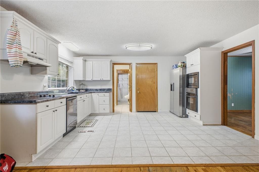 3 bedroom, 2 bathroom, 1,755 sq ft single family residence for sale at 521 Mcdaniel Station Road, Calhoun, GA 30701 — photo 10