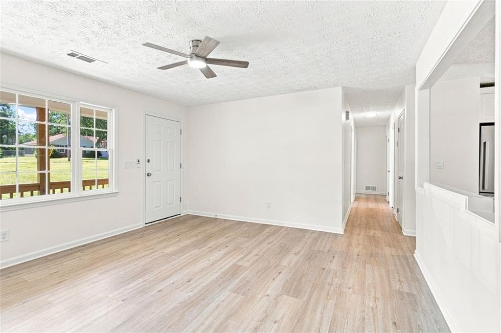 3 bedroom, 2 bathroom, 1,231 sq ft single family residence for sale at 630 Crosscreek Trail, Conyers, GA 30094 — photo 10