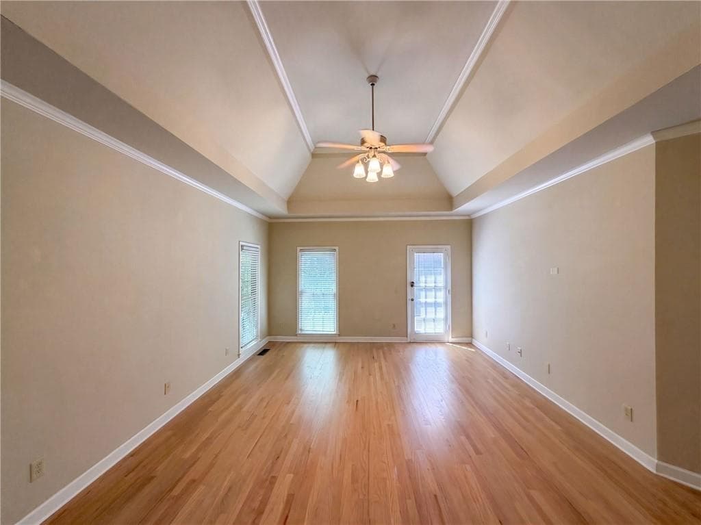 6 bedroom, 4 bathroom, 4,712 sq ft single family residence for sale at 3320 Sweetwater Drive, Cumming, GA 30041 — photo 8