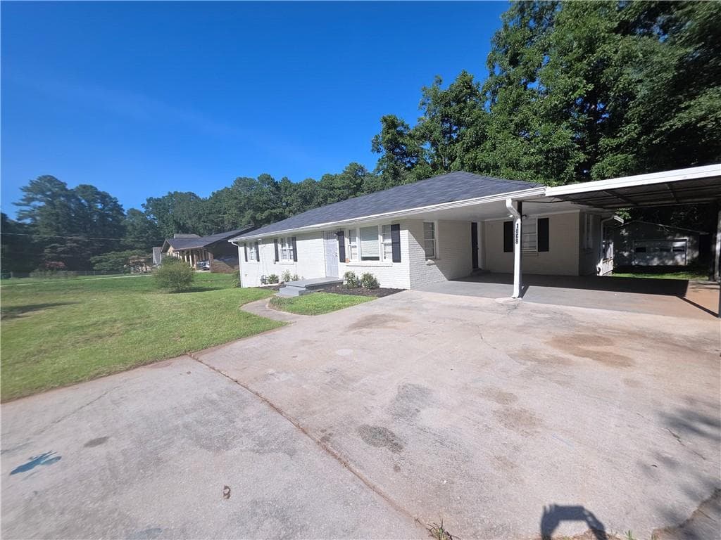 3 bedroom, 2 bathroom, 1,548 sq ft single family residence for sale at 1868 Mclain Lane, Decatur, GA 30035 — photo 2