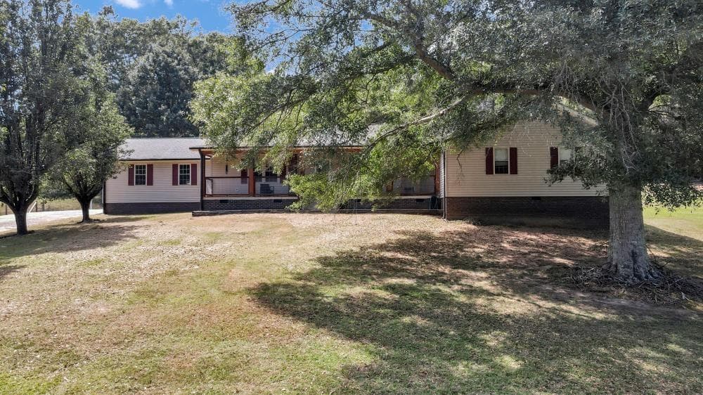 4 bedroom, 3 bathroom, 2,500 sq ft single family residence for sale at 622 Harmony Road, Aragon, GA 30104 — photo 8
