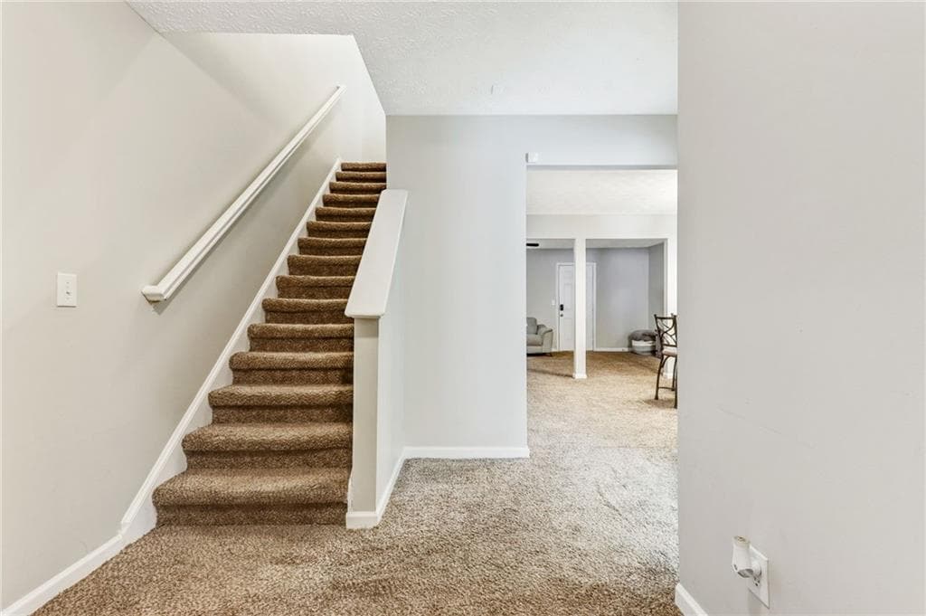 3 bedroom, 3 bathroom, 1,560 sq ft townhouse under contract at 3347 Waldrop Trail, Decatur, GA 30034 — photo 3