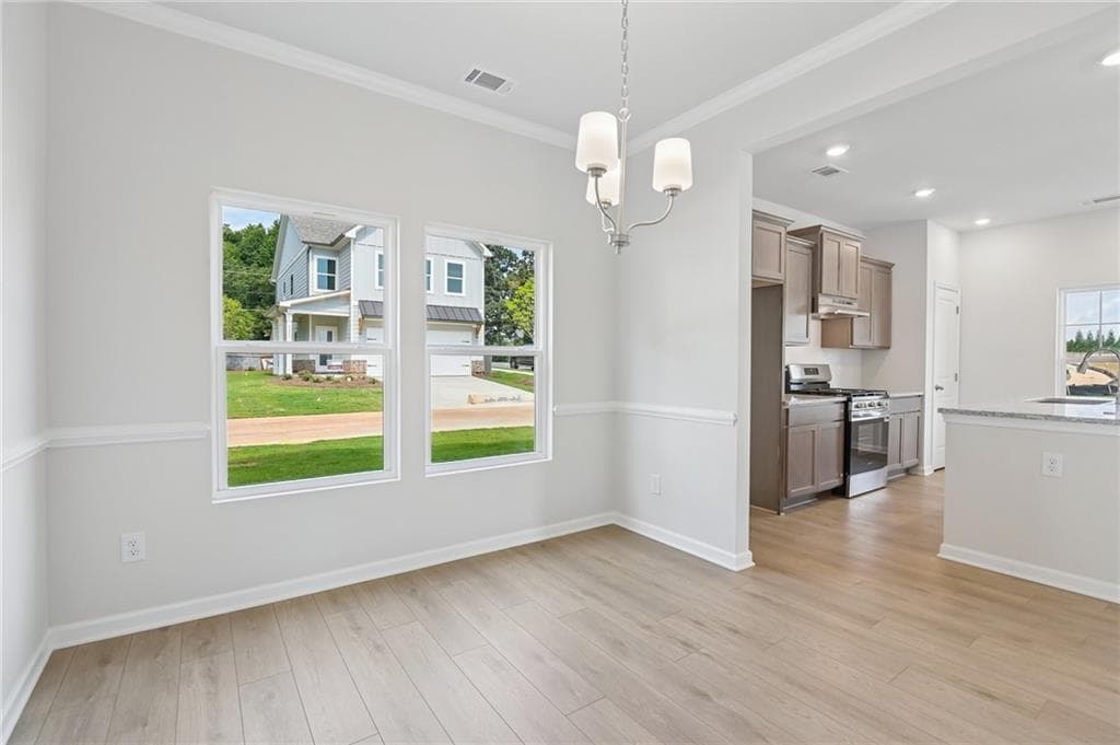 3 bedroom, 3 bathroom, 2,043 sq ft single family residence for sale at 5218 Trace View Drive, Flowery Branch, GA 30542 — photo 6