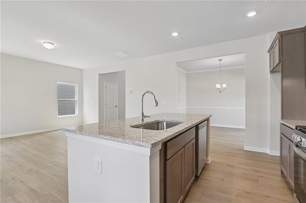 3 bedroom, 3 bathroom, 2,043 sq ft single family residence for sale at 5218 Trace View Drive, Flowery Branch, GA 30542 — photo 10