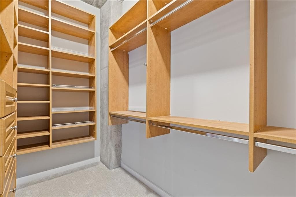 1 bedroom, 1 bathroom, 1,103 sq ft condominium for sale at 3300 Windy Ridge Parkway 621, Atlanta, GA 30339 — photo 8