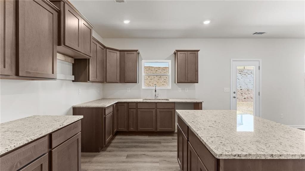 4 bedroom, 3 bathroom, 2,200 sq ft single family residence under contract at 341 Bloomfield Circle, Canton, GA 30114 — photo 3