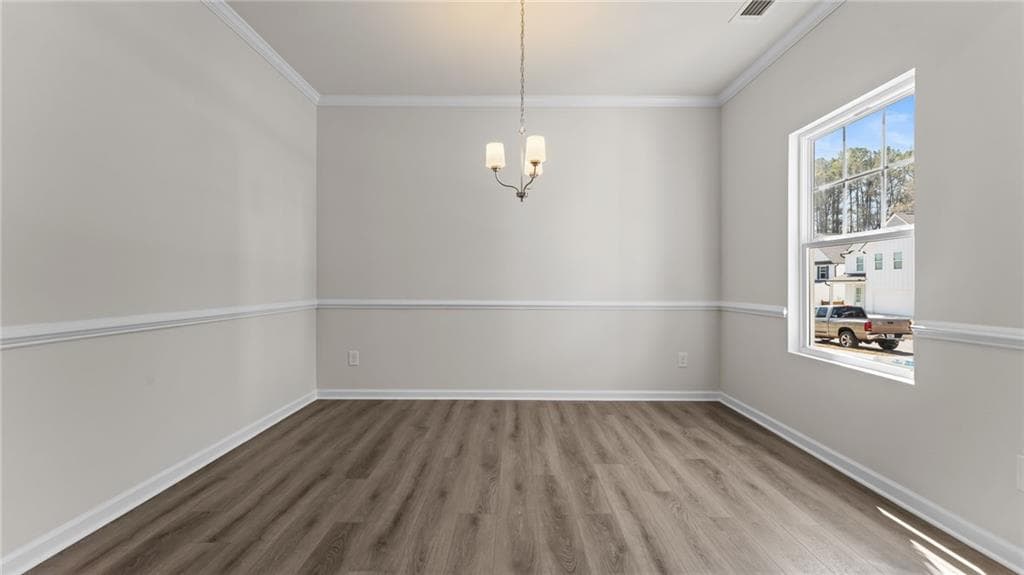 4 bedroom, 3 bathroom, 2,200 sq ft single family residence under contract at 341 Bloomfield Circle, Canton, GA 30114 — photo 6
