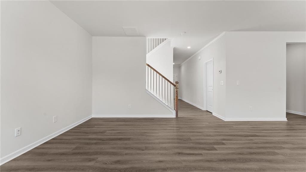 4 bedroom, 3 bathroom, 2,200 sq ft single family residence under contract at 341 Bloomfield Circle, Canton, GA 30114 — photo 8